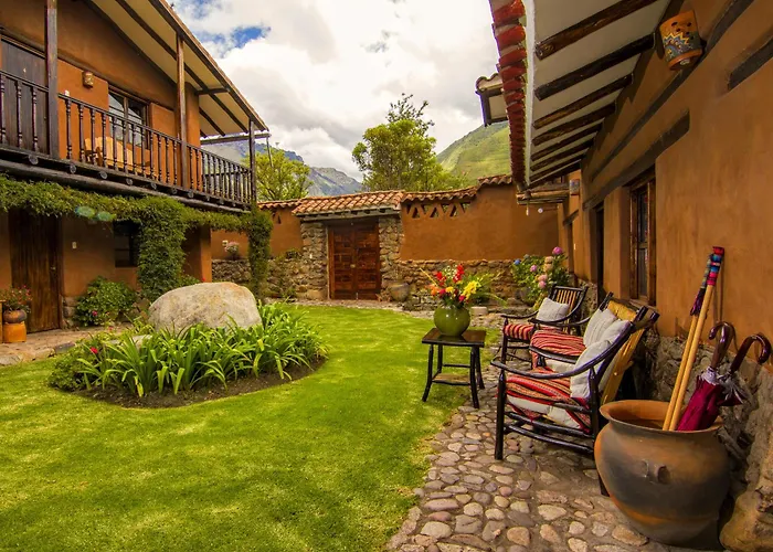 Lizzy Wasi Urubamba